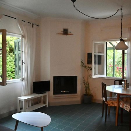 Вілла Garden House In Corfu Corfu  Екстер'єр фото